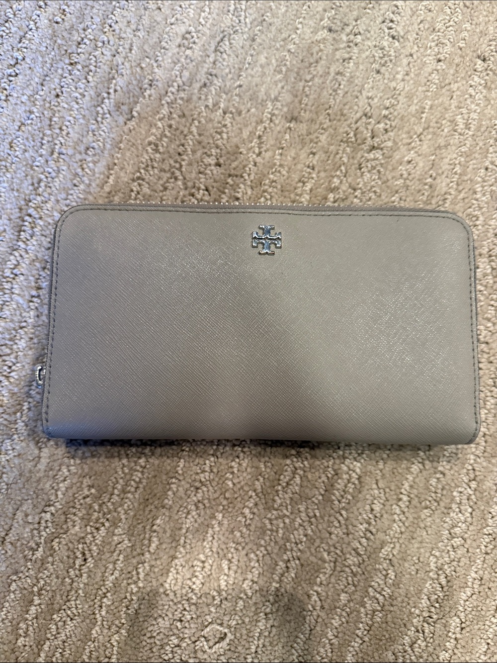 Tory Burch Silver-Gray Zip-Around Saffiano Wallet